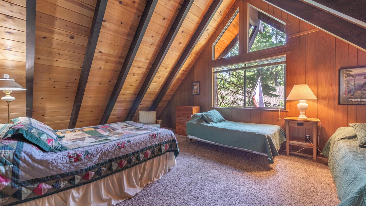 Photo of Bedroom in Homewood