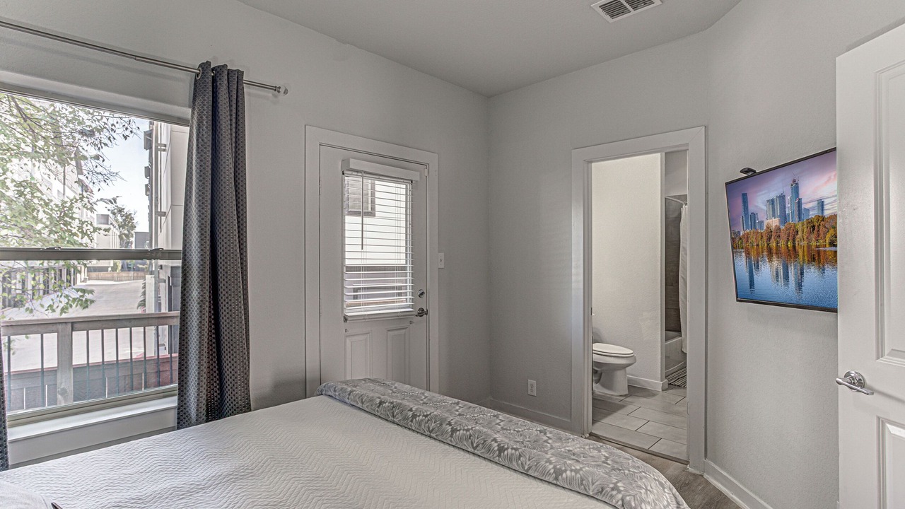 Photo of Bedroom in Tobin Hill