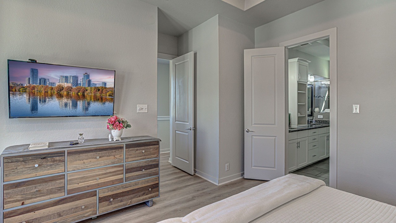 Photo of Bedroom in Tobin Hill