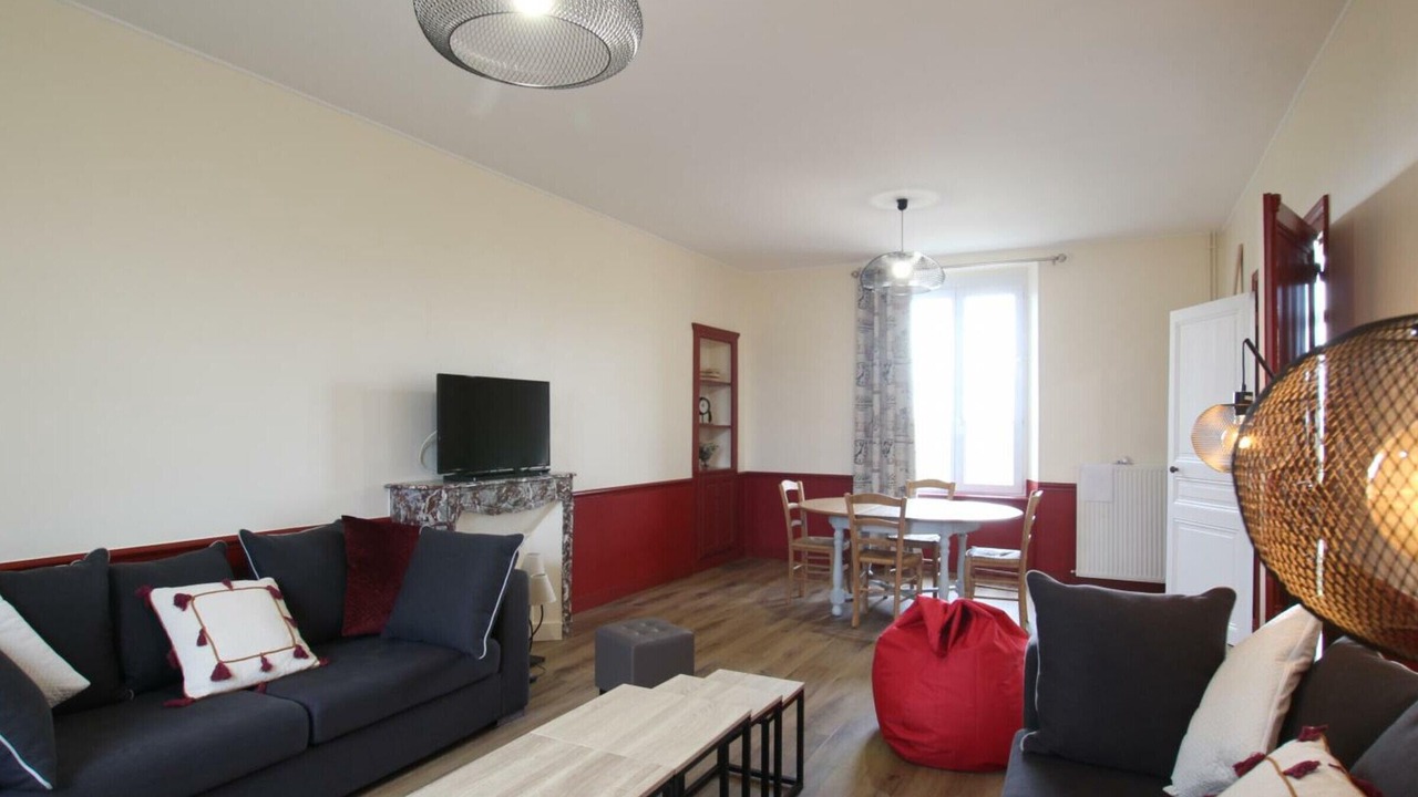 Photo of Livingroom in La Meurdraquiere