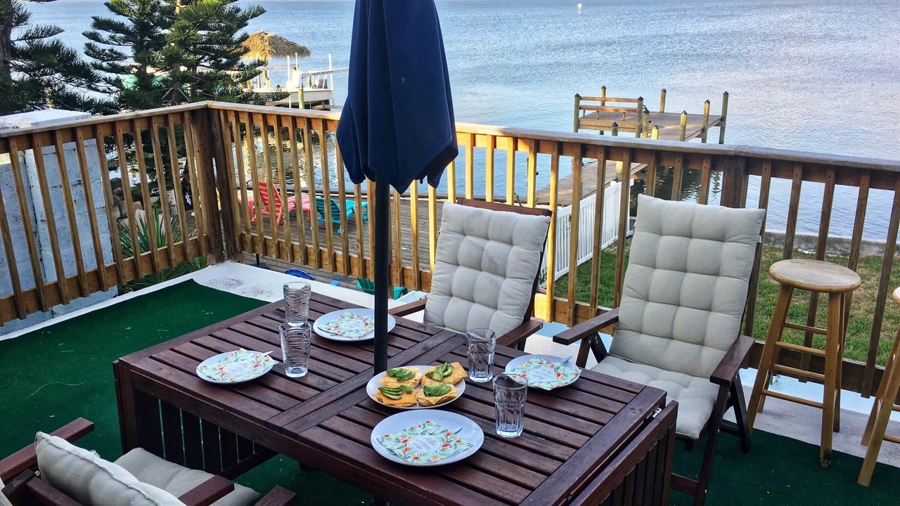 Photo of Patio Balcony in Crescent Beach