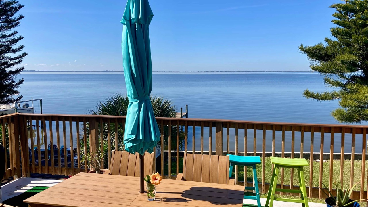 Photo of Patio Balcony in Crescent Beach
