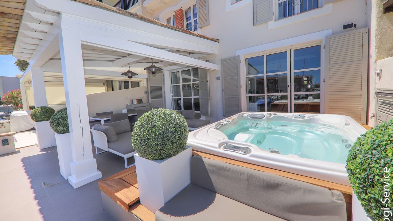 Photo of Patio Balcony in Port Grimaud