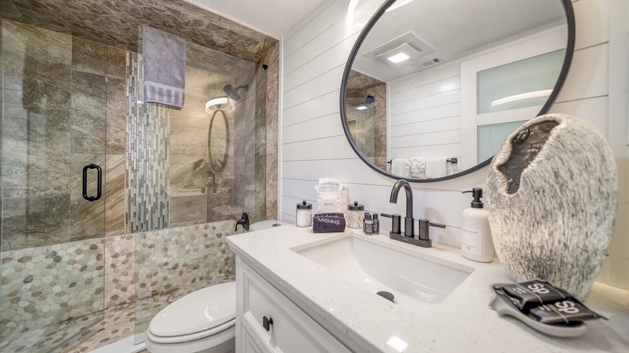 Photo of Bathroom in Belleair Beach