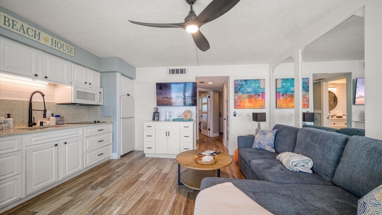 Photo of Livingroom in Belleair Beach