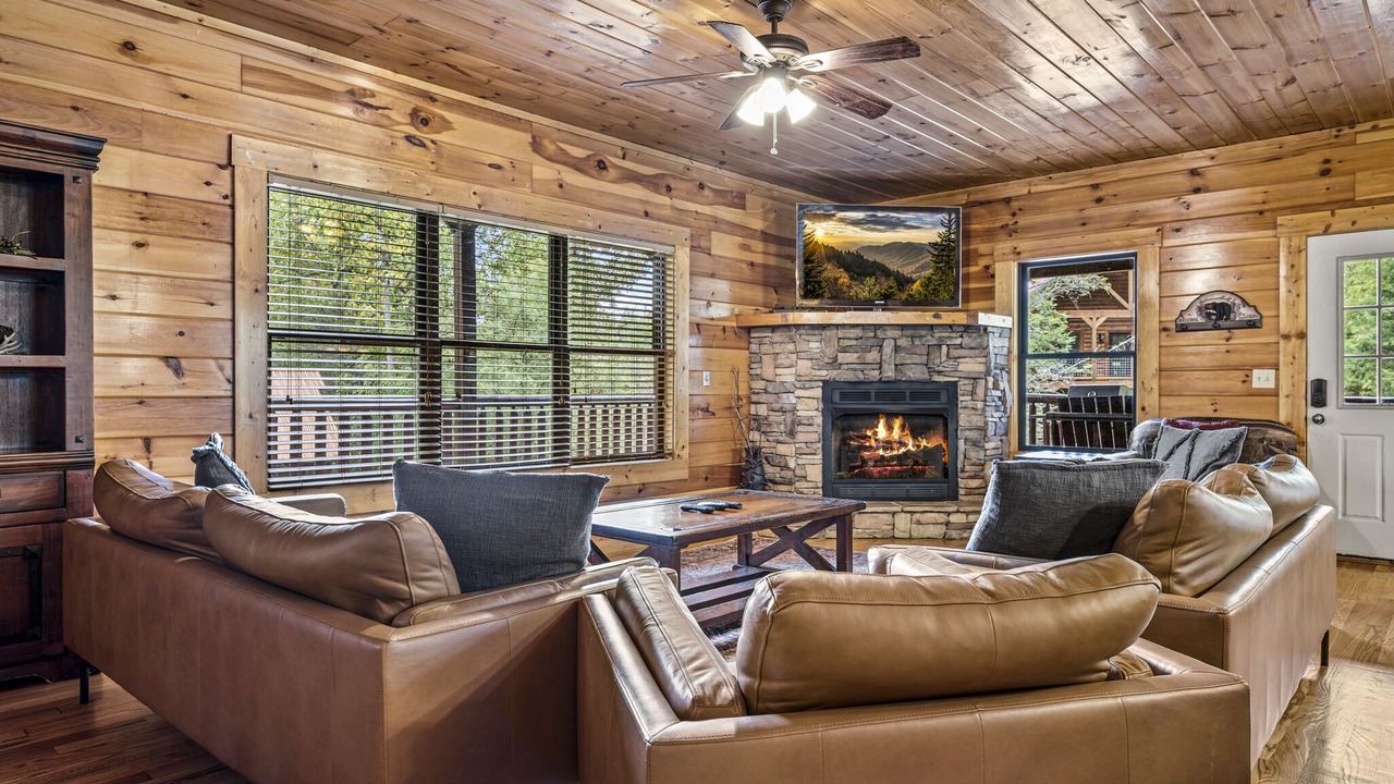 Photo of Livingroom in Gatlinburg