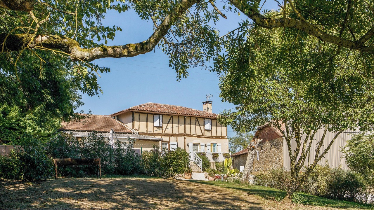 Photo of Outdoor in Courrensan