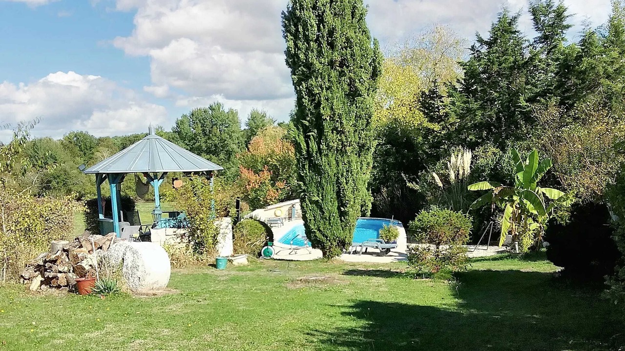 Photo of Outdoor in Bosset