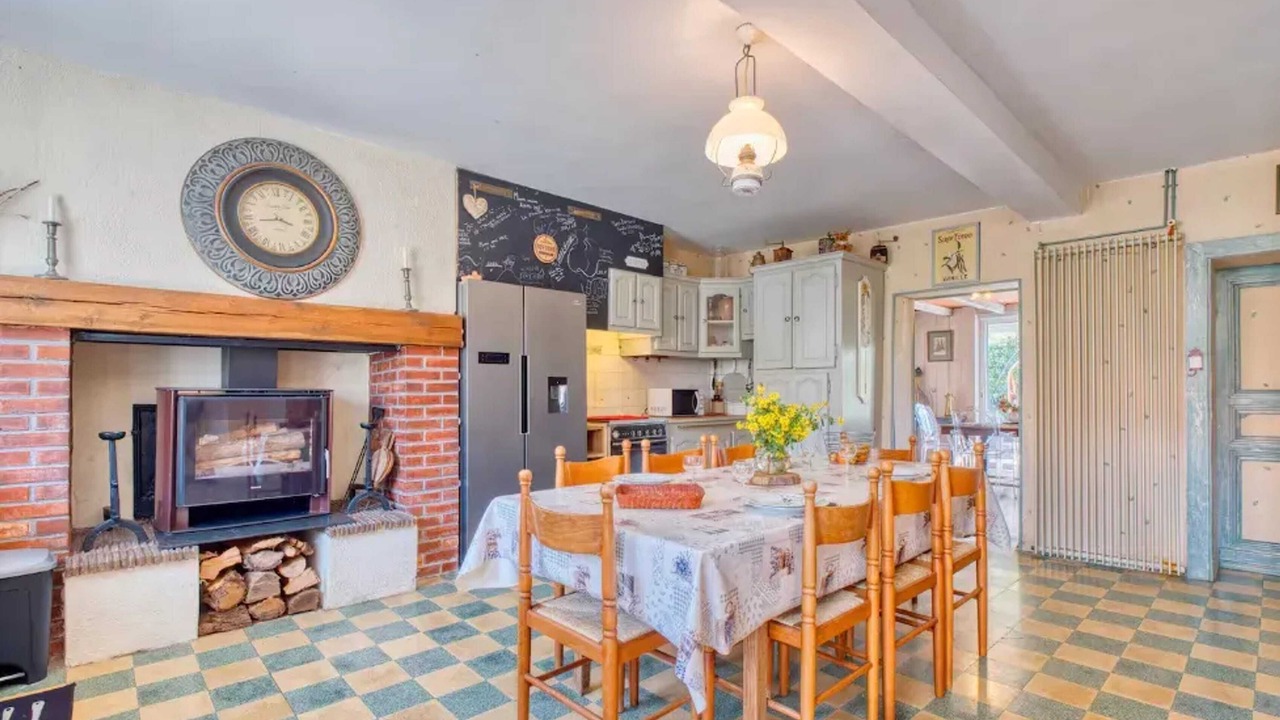 Photo of Others in Bosset