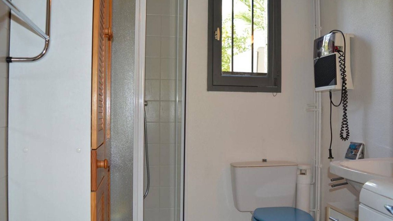 Photo of Bathroom in Saint-Cyprien Plage