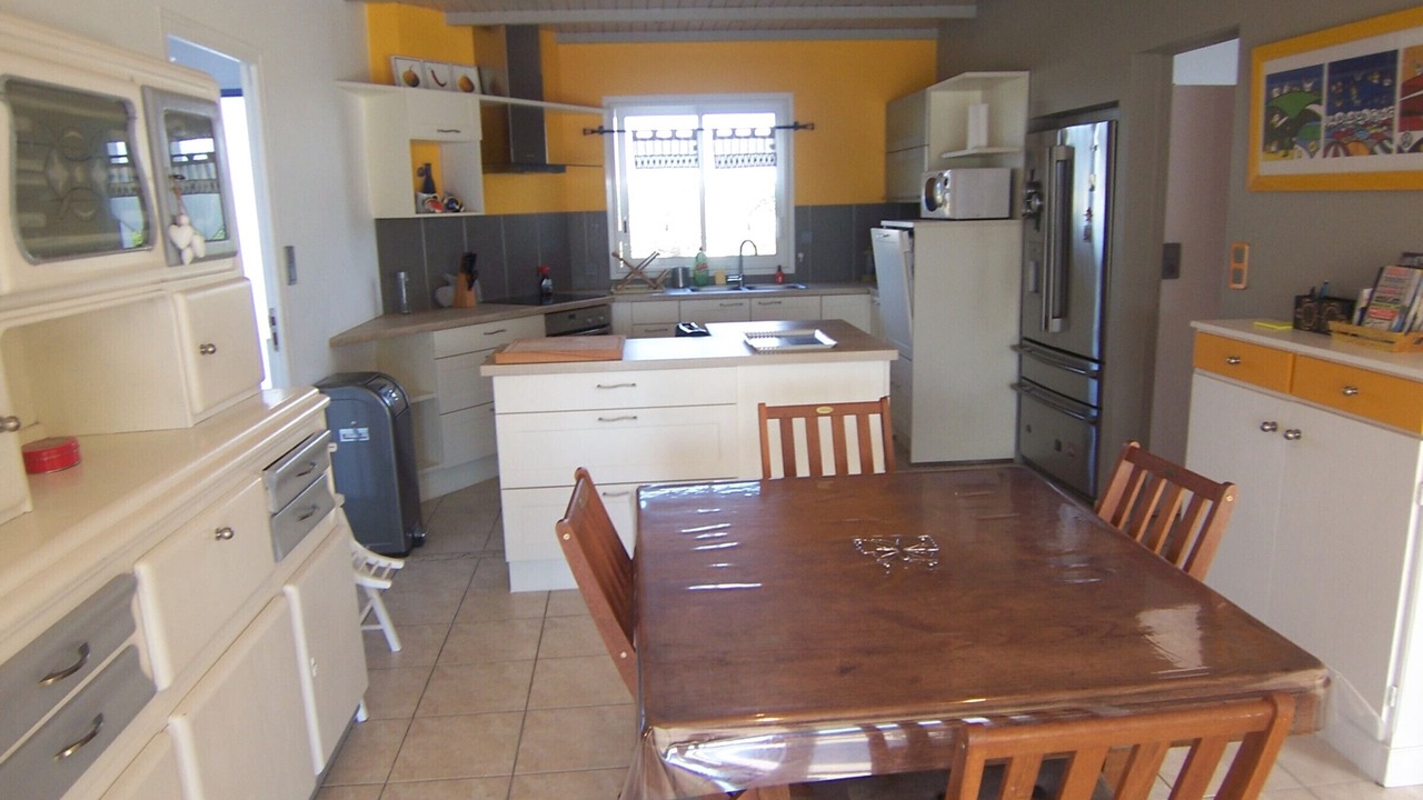 Photo of Kitchen in LʼIle-dʼOlonne