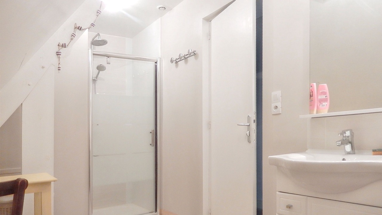 Photo of Bathroom in Arromanches-les-Bains