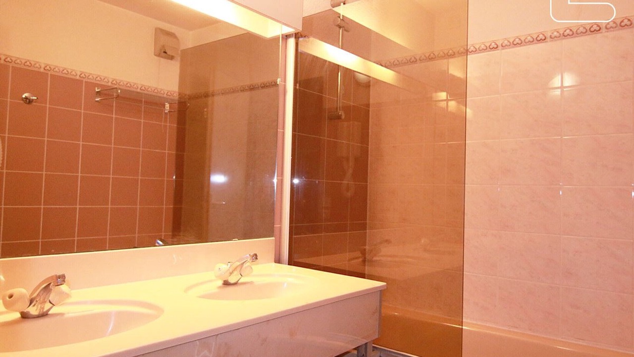 Photo of Bathroom in Bergers