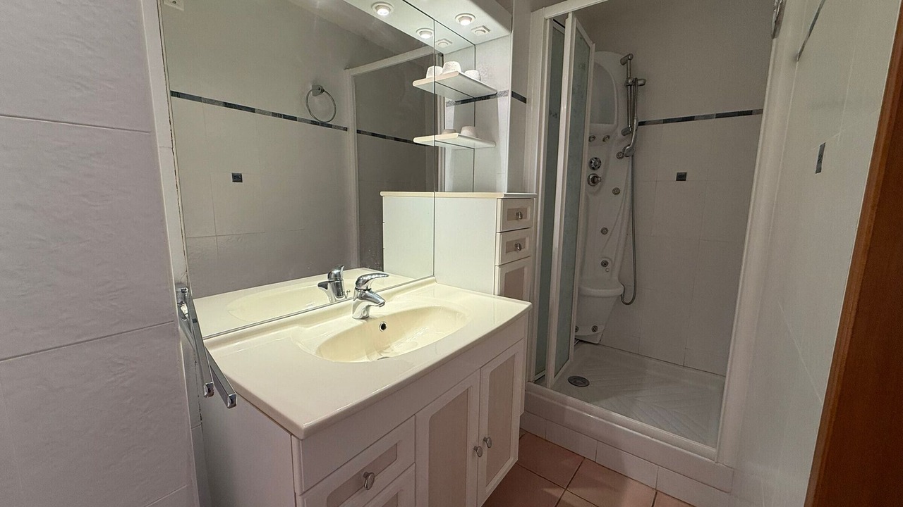 Photo of Bathroom in Banyuls-sur-Mer