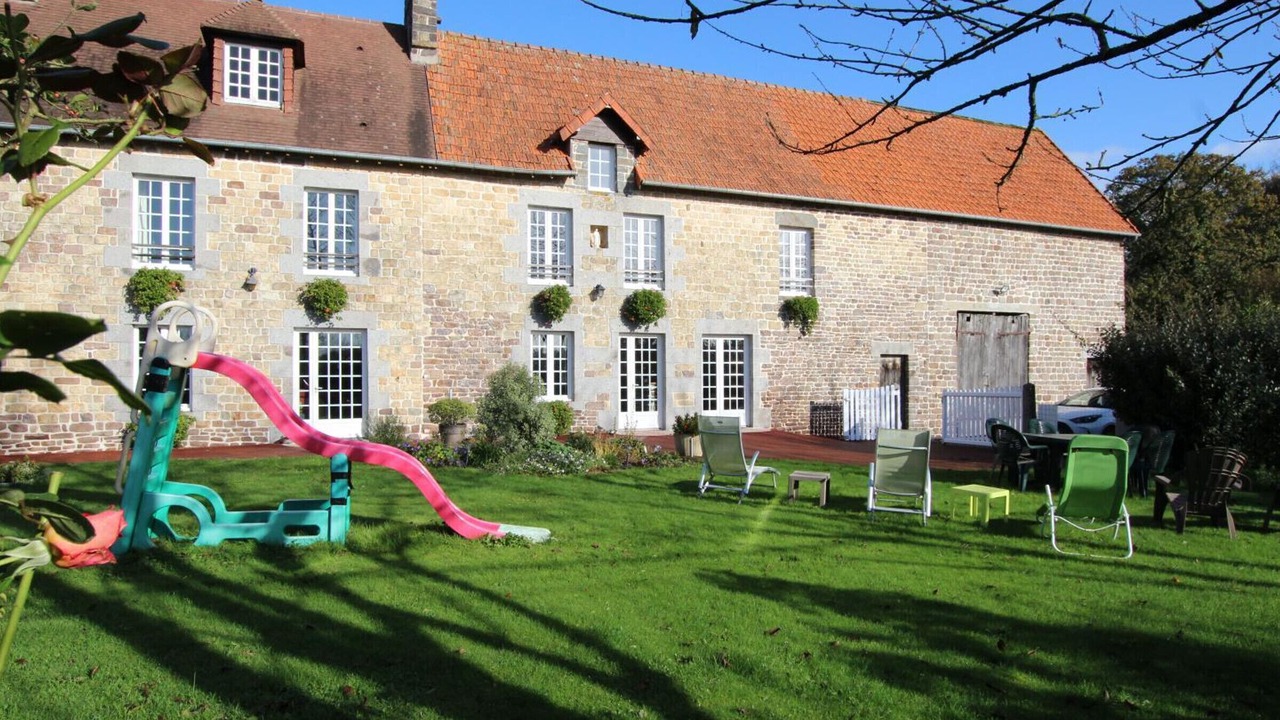 Photo of Others in Folligny