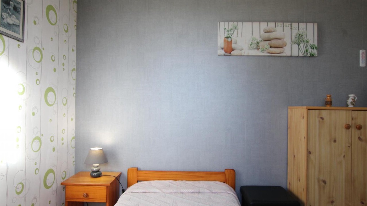 Photo of Bedroom in Folligny