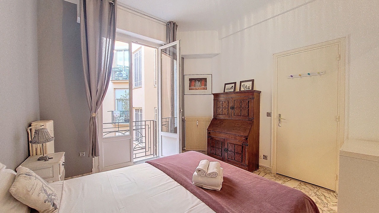 Photo of Bedroom in Nice City Centre