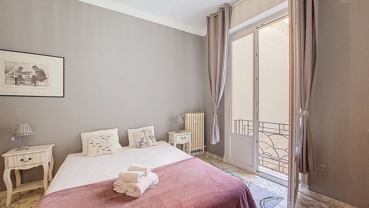 Photo of Bedroom in Nice City Centre