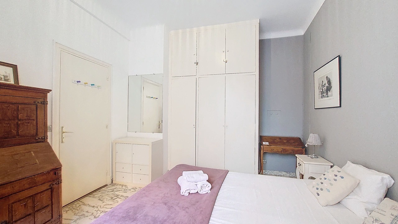 Photo of Bedroom in Nice City Centre