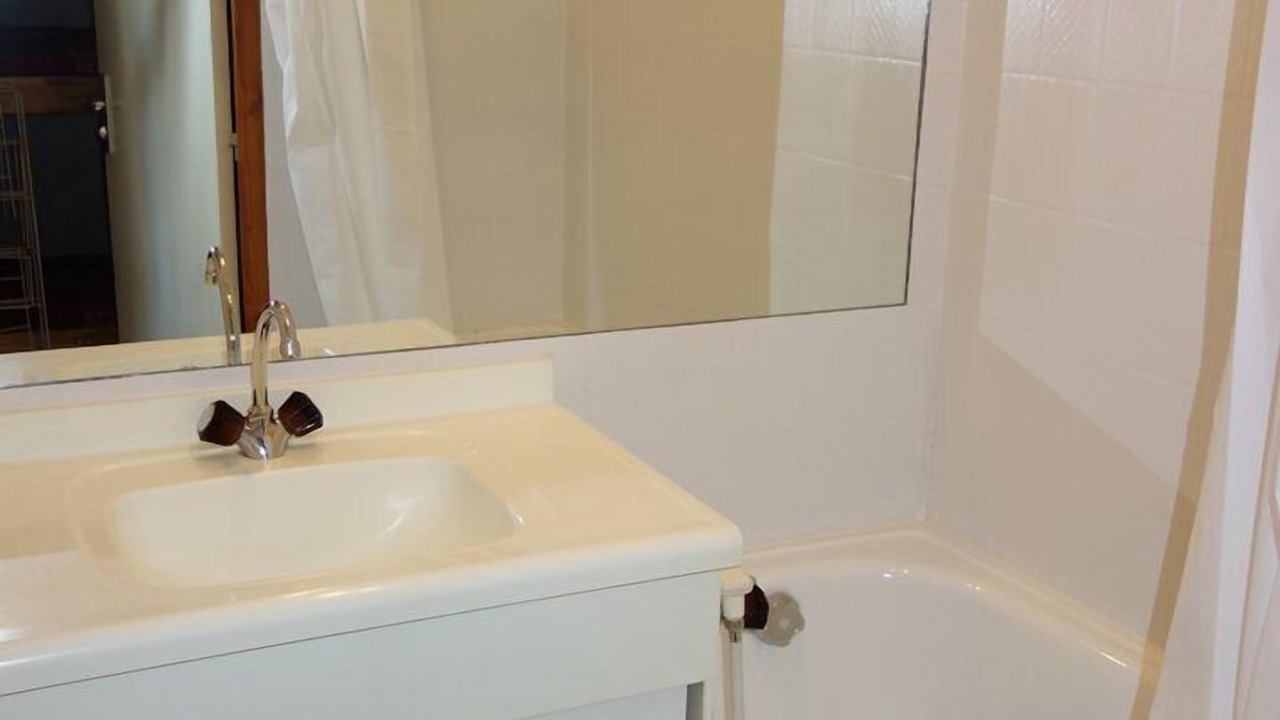 Photo of Bathroom in Eclose-Ouest