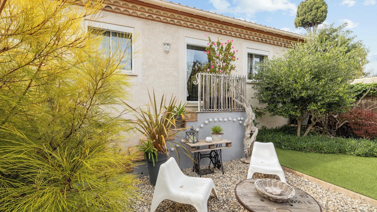 Photo of Outdoor in Poussan