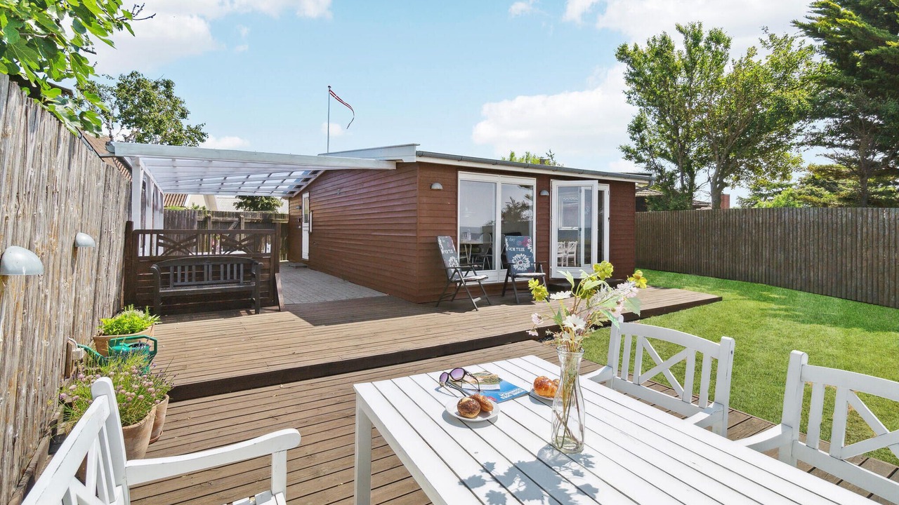 Photo of Others in Ronne