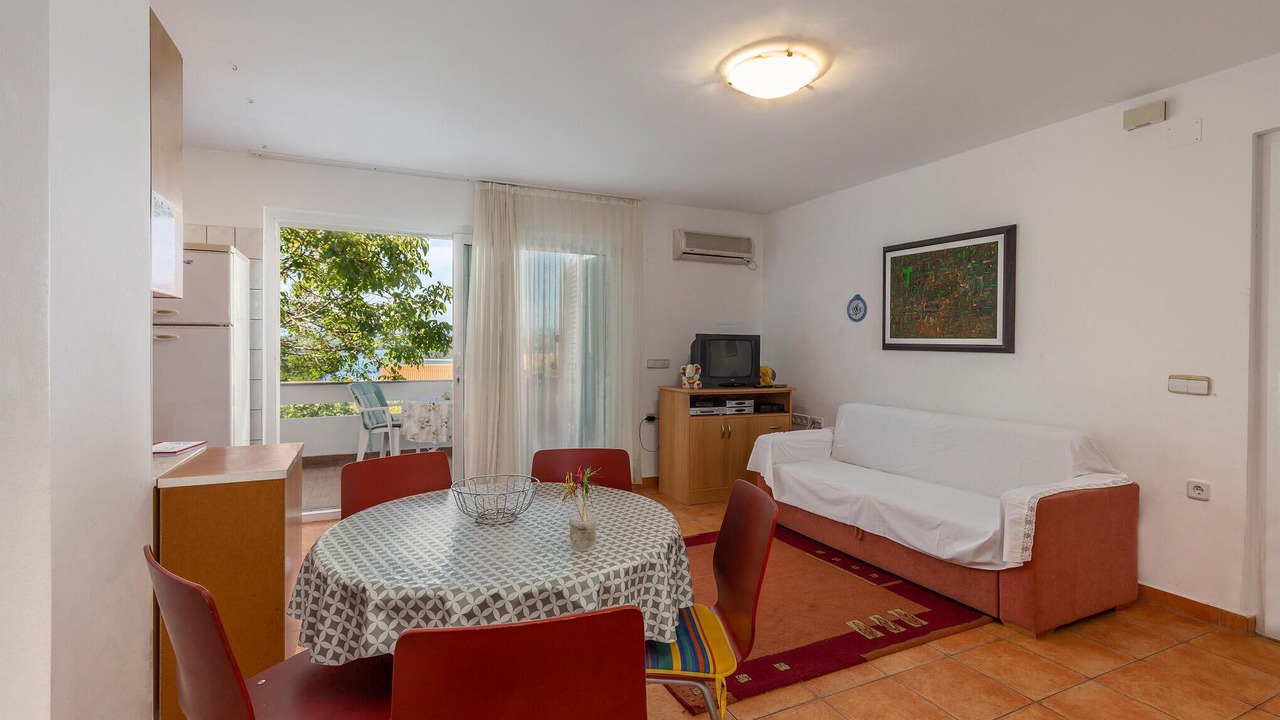 Photo of Bedroom in Punat