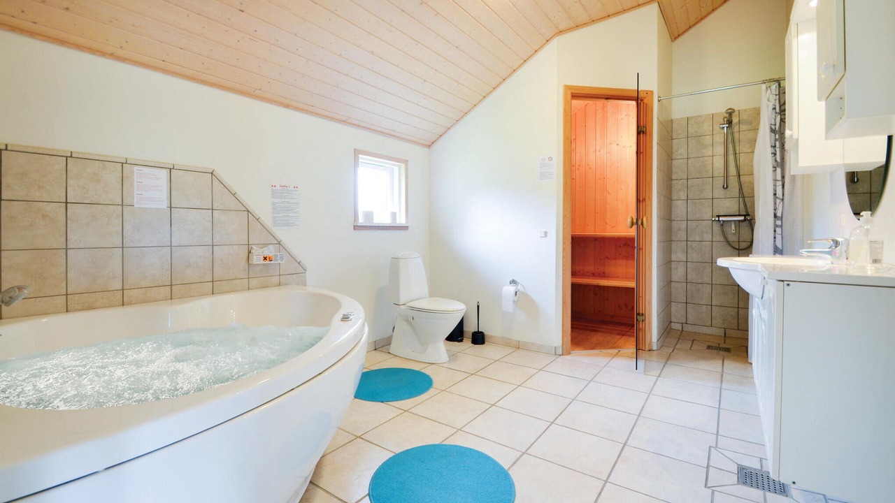 Photo of Bathroom in Elsegarde Strand