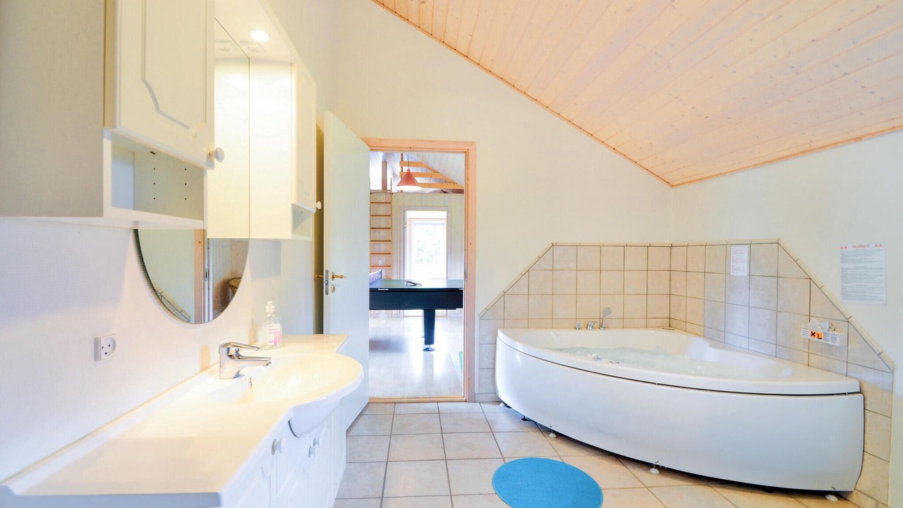 Photo of Bathroom in Elsegarde Strand