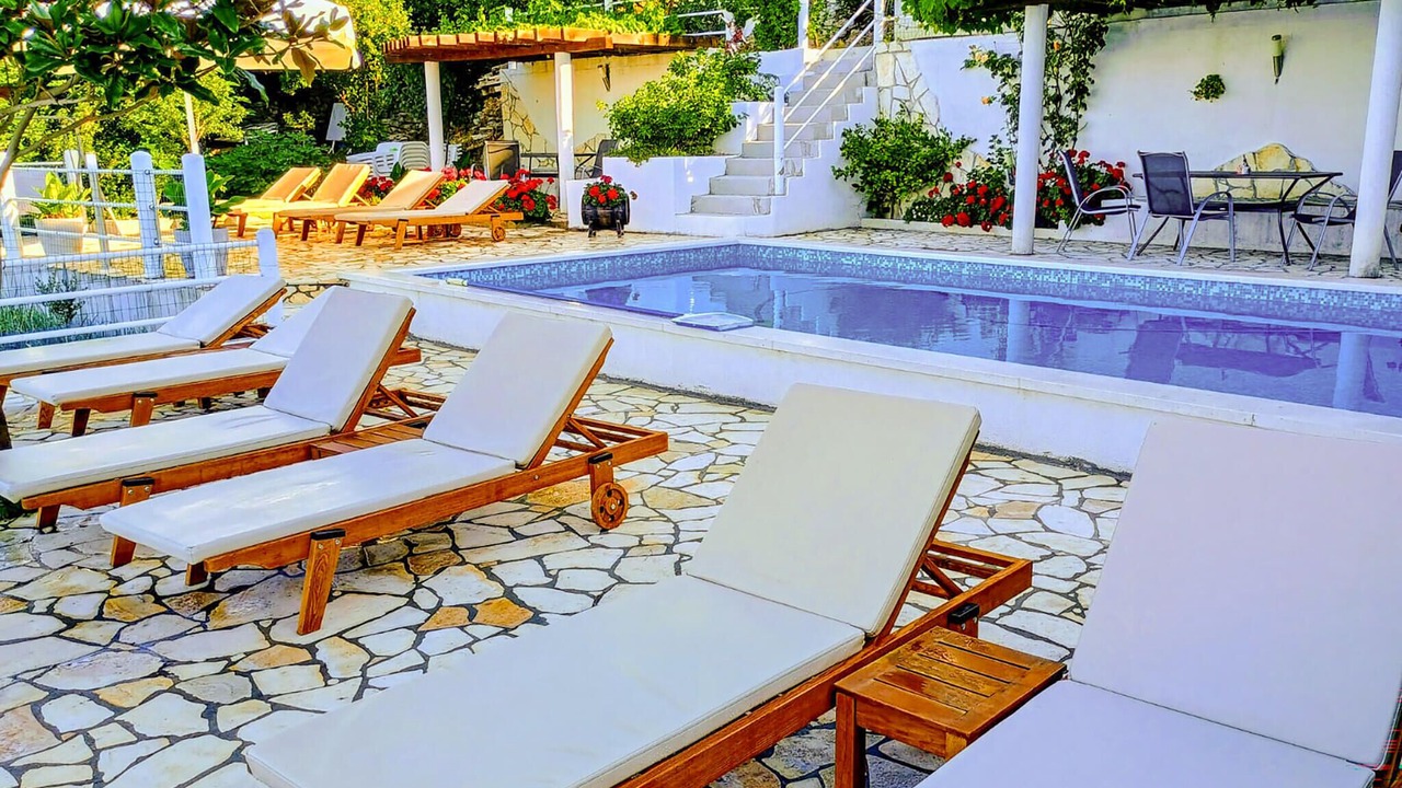 Photo of Outdoor in Mimice