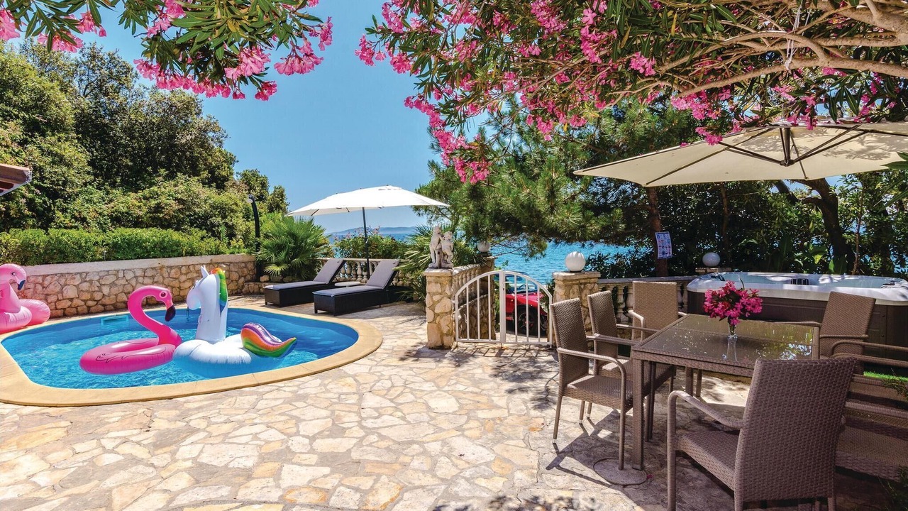 Photo of Outdoor in Kozino