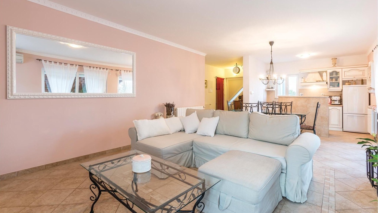 Photo of Bedroom in Rudine