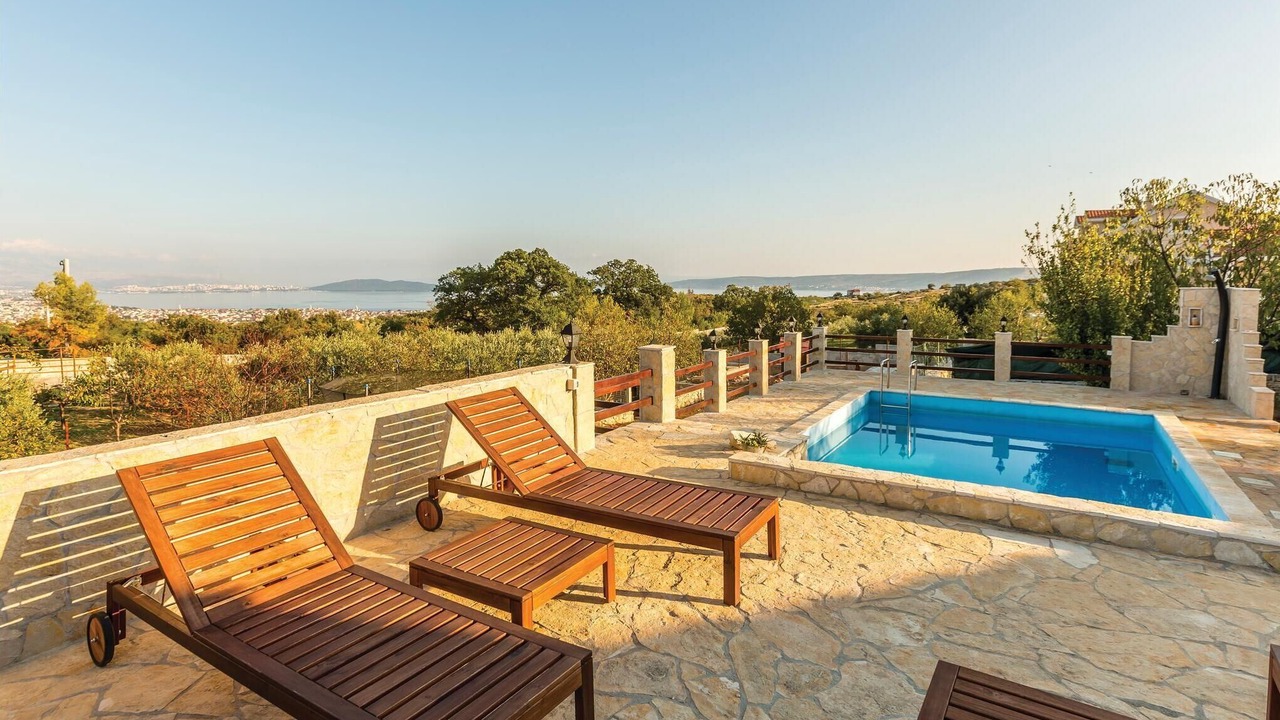 Photo of Outdoor in Rudine