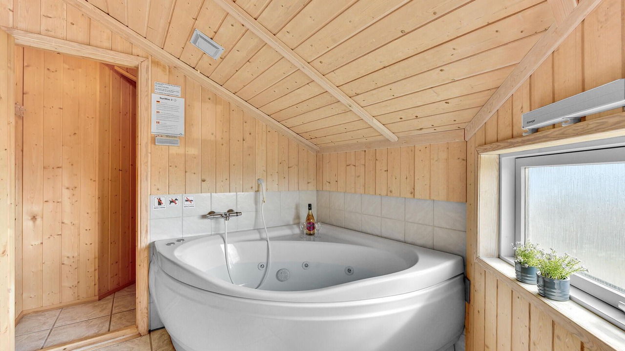 Photo of Bathroom in Houvig Strand