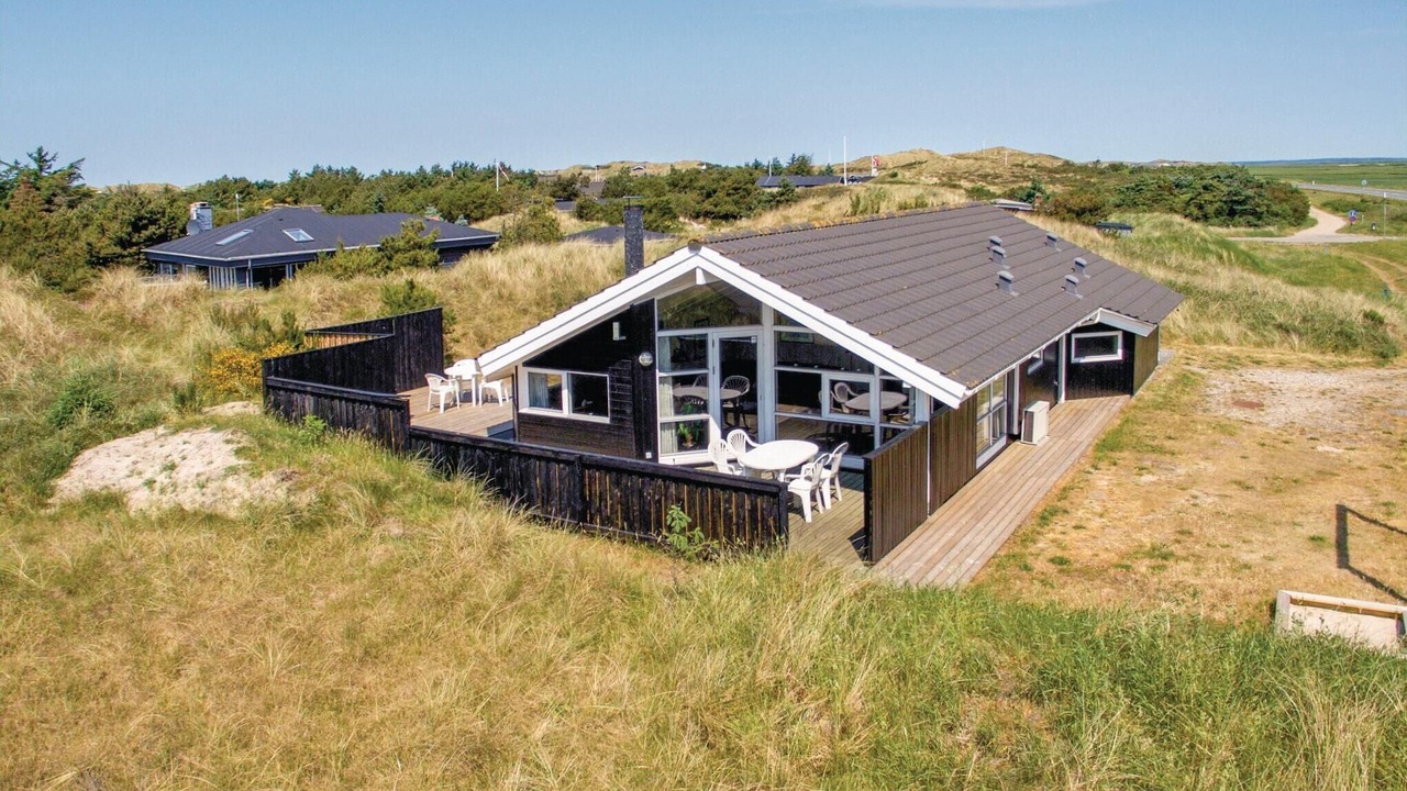 Photo of Outdoor in Houvig Strand