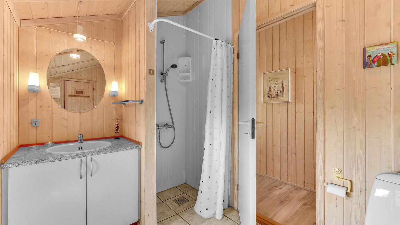 Photo of Bathroom in Houvig Strand