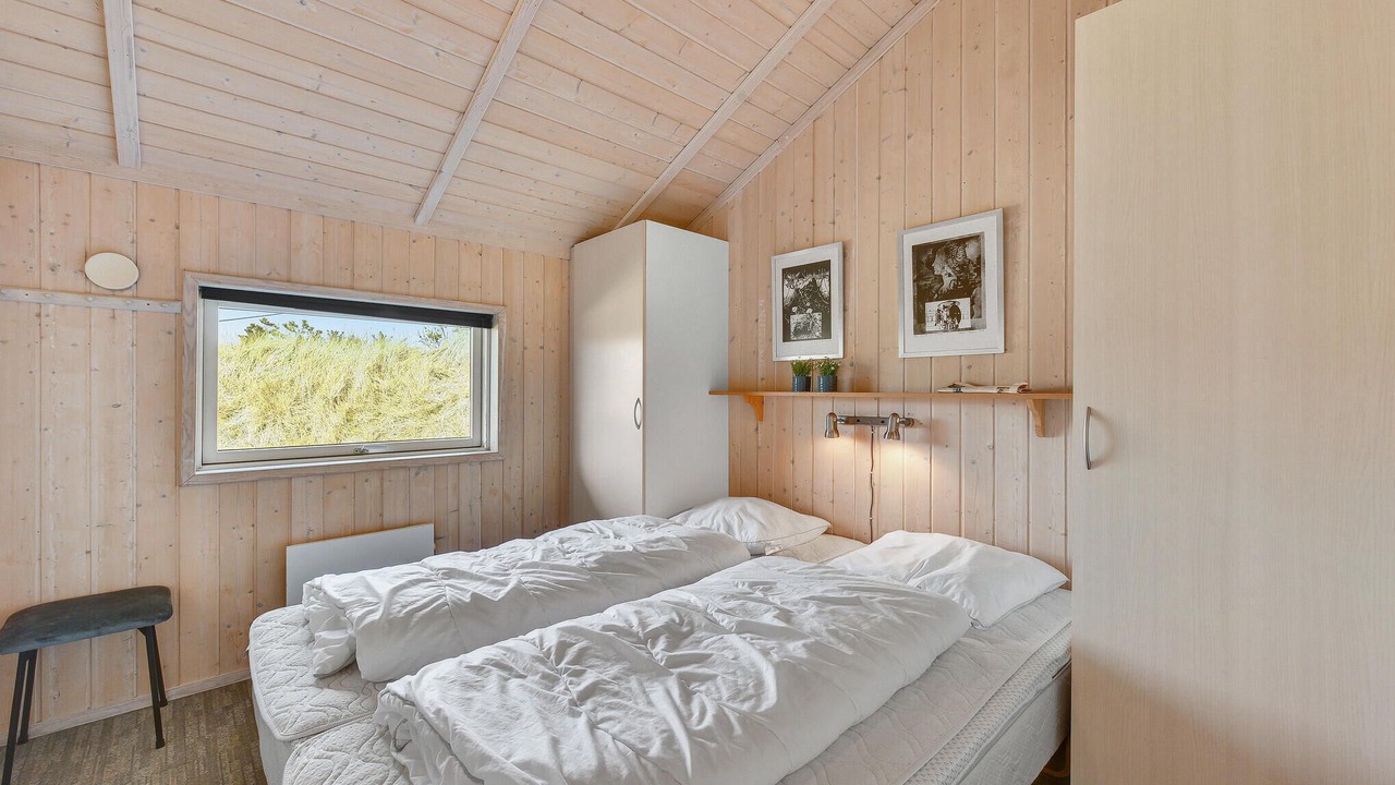 Photo of Others in Houvig Strand