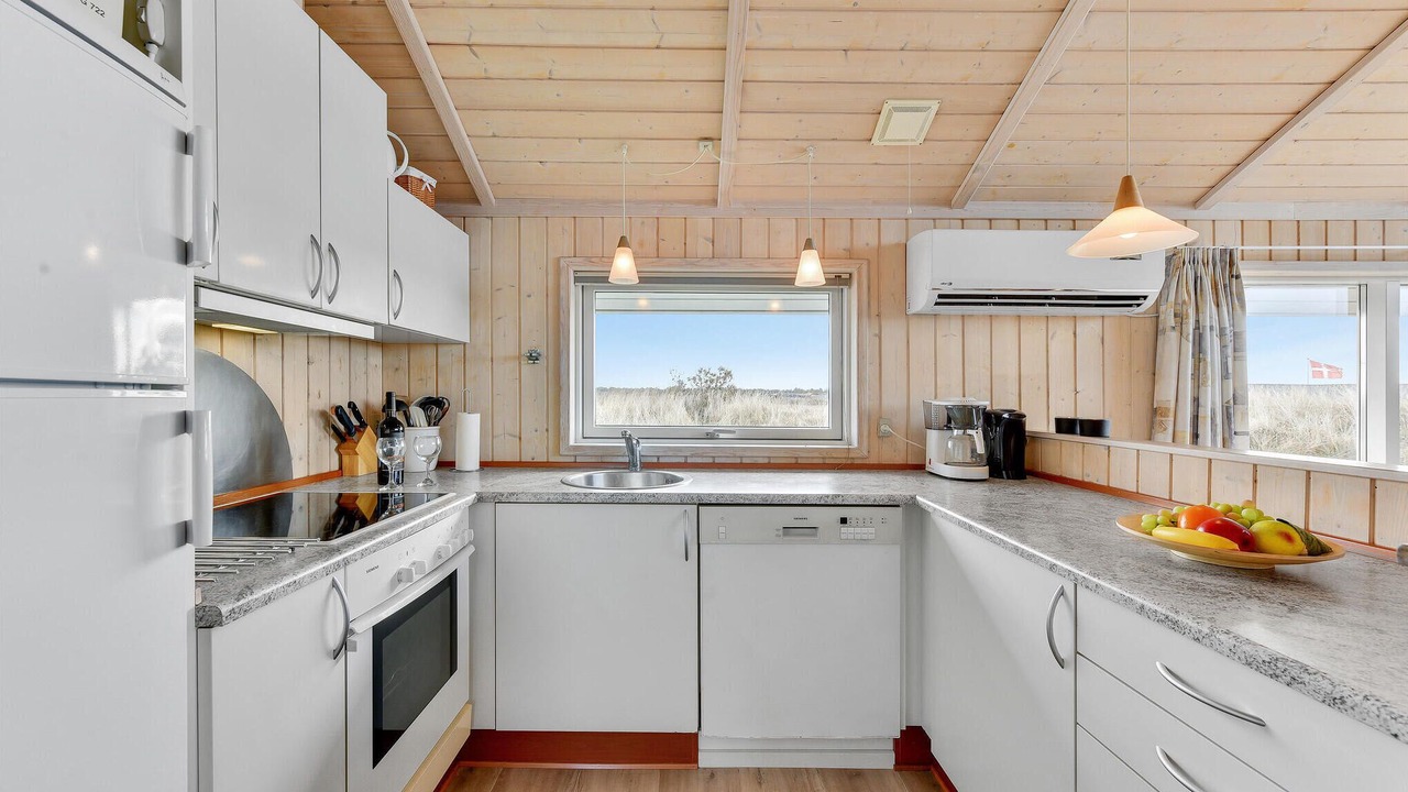 Photo of Others in Houvig Strand