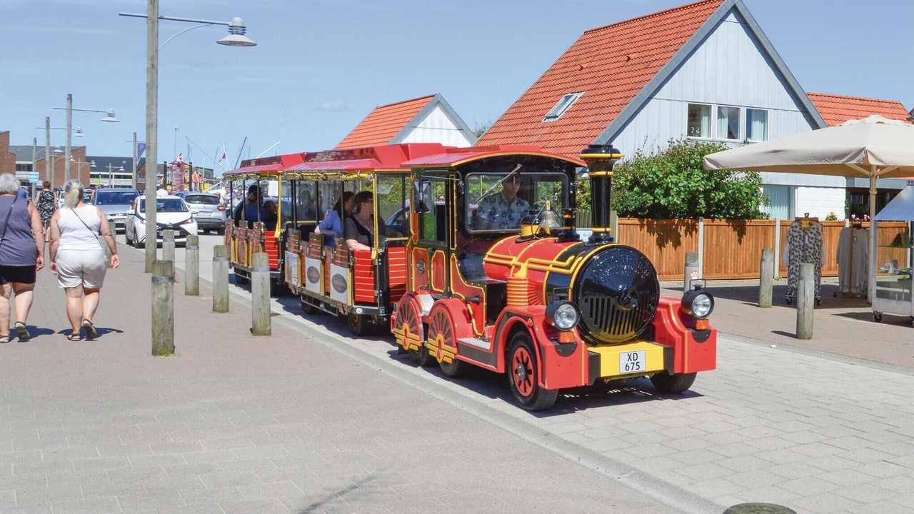 Photo of Others in Houvig Strand