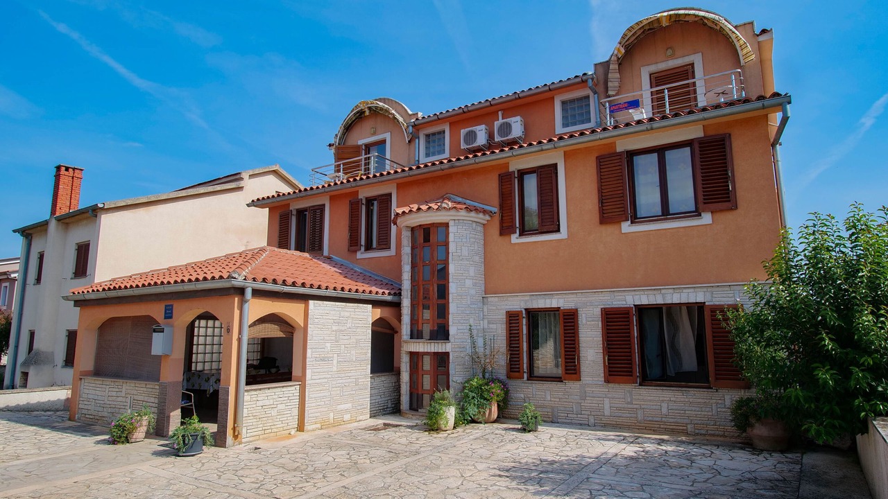 Photo of Outdoor in Valbandon