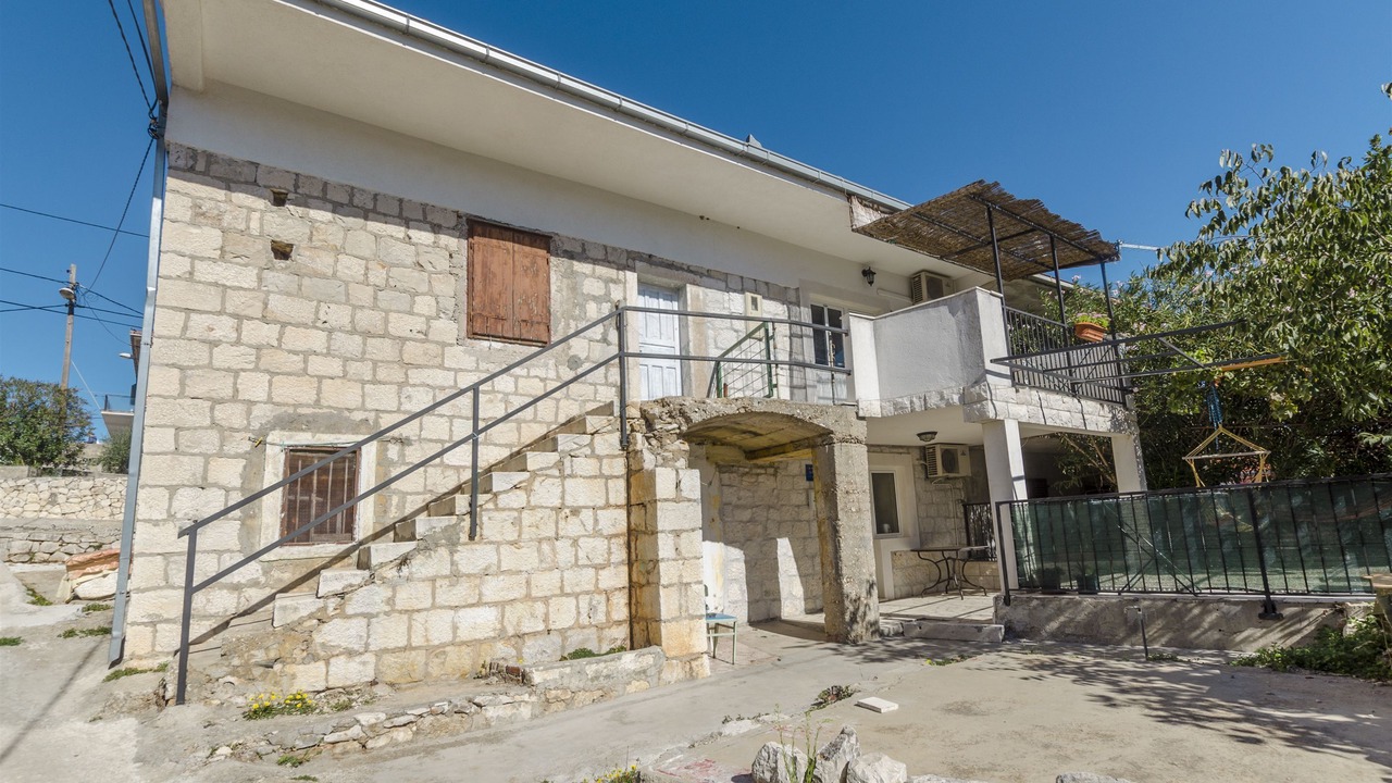 Photo of Outdoor in Slatine