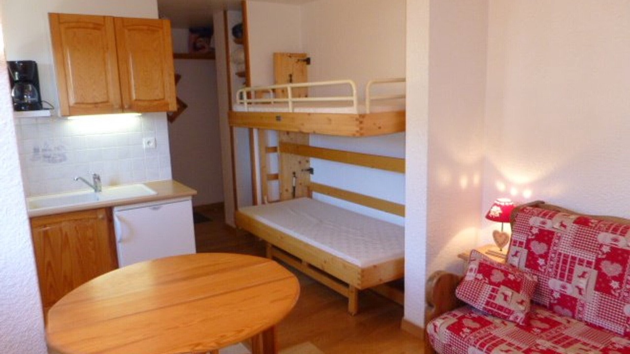 Photo of Others in Cognet