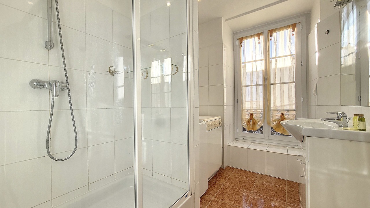 Photo of Bathroom in Nice City Centre