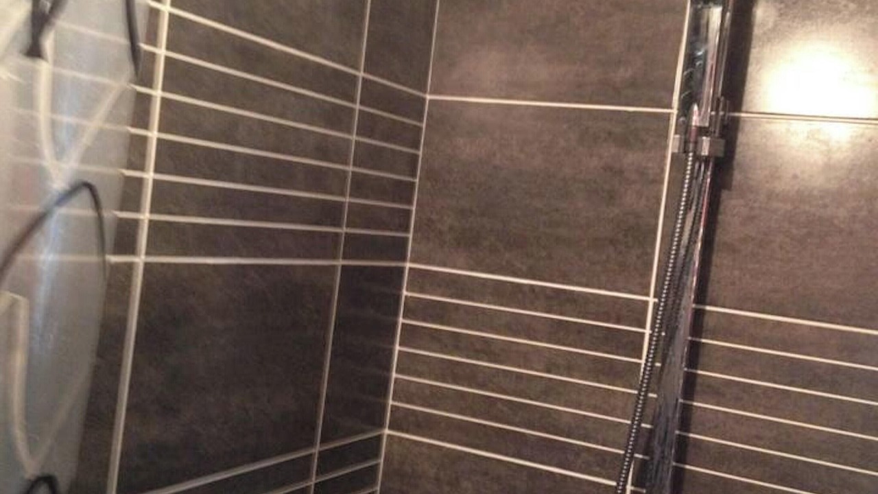 Photo of Bathroom in Bourg-le-Comte
