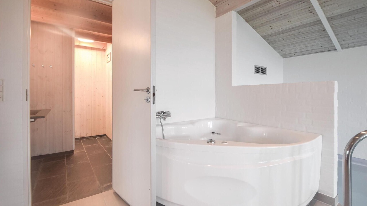 Photo of Bathroom in Pøt Strandby