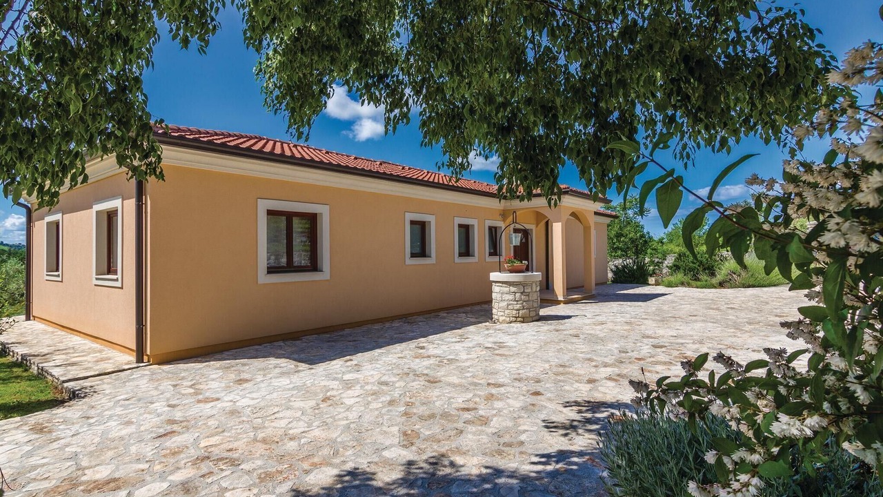 Photo of Outdoor in Kastel