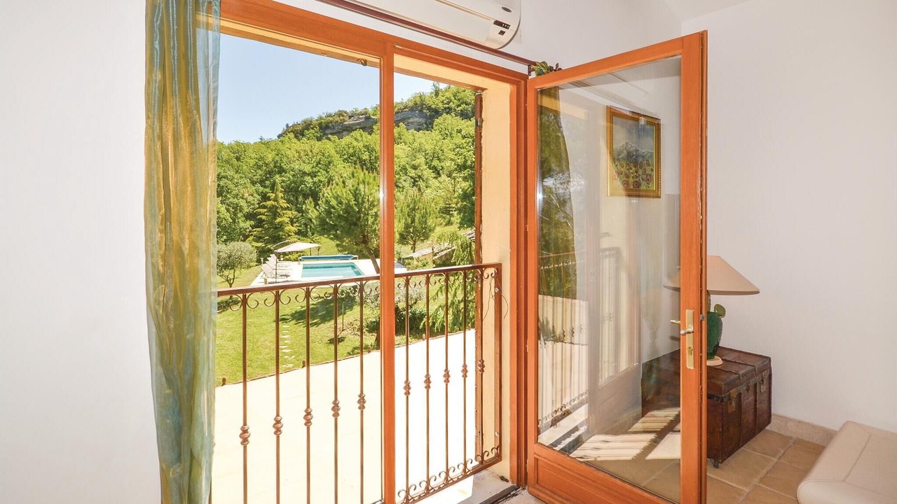 Photo of Others in Apt