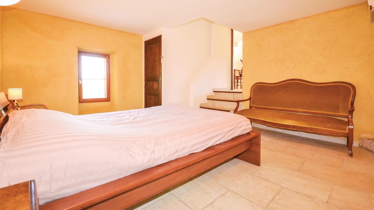 Photo of Others in Apt