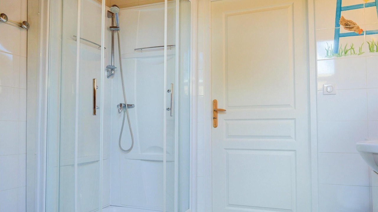 Photo of Bathroom in Roisel