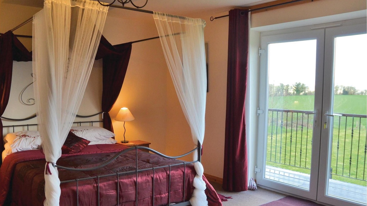 Photo of Others in Saint-Pierre-sur-Orthe